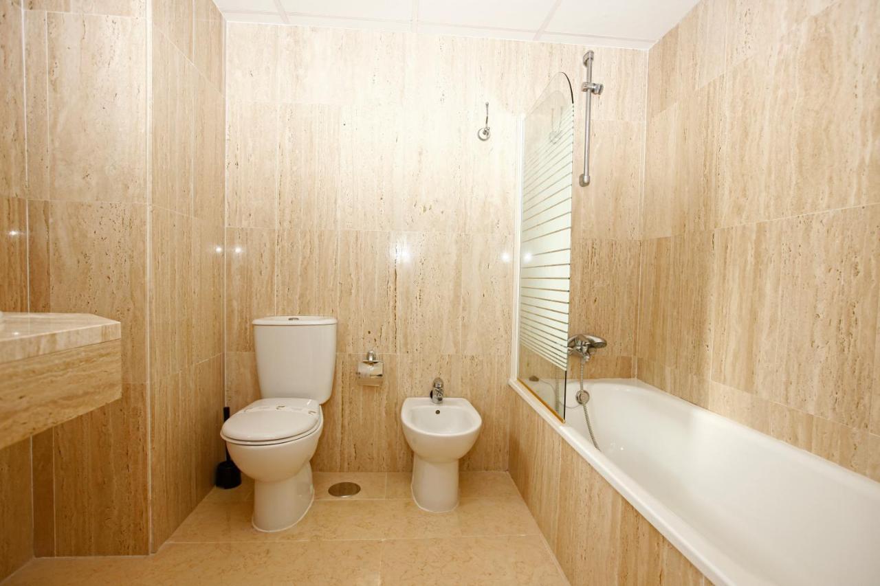 Ref 1 Spacious Sea View Apartment Marbella Bagian luar foto